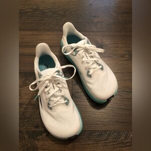 Women’s Altra Torin 8 Running Shoes Size 9